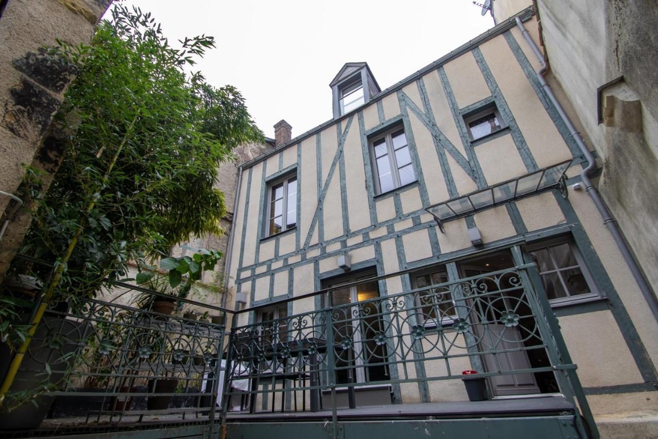 Apartamento Terrasse Sur La Tour Garconnet Amboise Exterior foto
